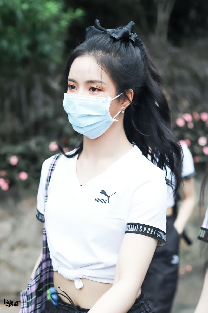 thegameisever2's tweet photo. 200421 #SALLY for #ProduceCamp2020 (6)

👀🖤🤍🌸

(photo credit: Iridescent_刘些宁)
#刘些宁 #구구단 #샐리 #gugudan #liuxiening Produce Camp Liu Xiening https://t.co/KsJKeP27O5