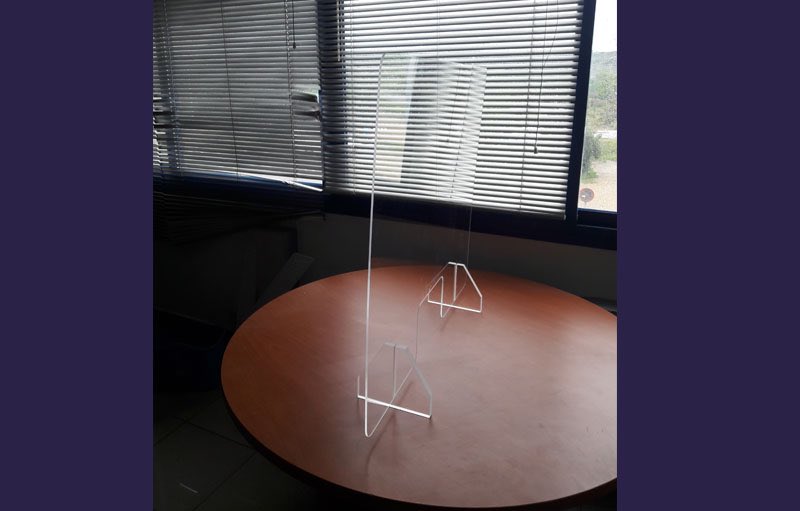JCDesignRotulos's tweet photo. Nos sumamos a la transformación productiva para parar esta pandemia y comenzamos a producir #mamparas de #proteccion #COVID19

https://t.co/qN8Zh3kBfi

Esto lo paramos todos. Echa un vistazo a nuestras tarifas https://t.co/zxTdRBLYDP
