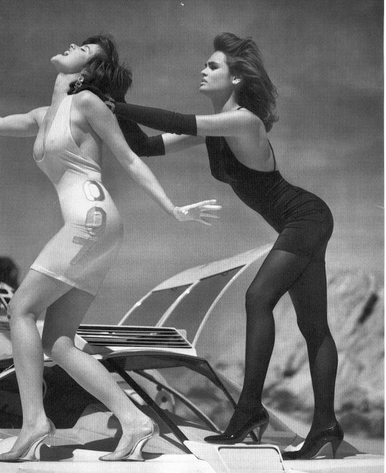 2020-04-21. Bond Girls Carey Lowell & Talisa Soto "Licence To ...