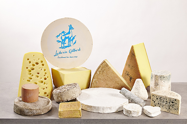 EN ACTION SUR LE MIN | Très attachée à ses fournisseurs, la Laiterie Gilbert veut continuer à soutenir les petits producteurs de fromages pendant la crise.
> min-grenoble.fr/actu.php?id=240

<a href="/Marchesdegros/">FMGF</a> #laiteriegilbert #mingrenoble #covid19 #produitslaitiers #fromagers #ishere