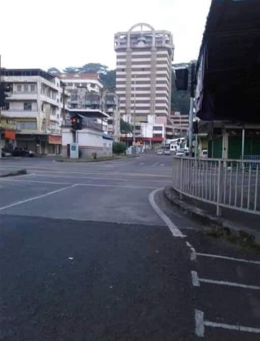 sandakankiniII's tweet photo. Siapa kata orang sandakan degil? Eh takla .! Orang sandakan mmg terbaik👍🏻👏🏻

#COVID19 
#sandakan
#sabah https://t.co/nUi5tvCuLY