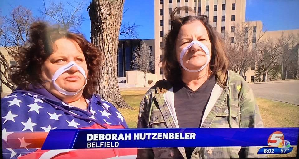 marubbywubby's tweet photo. absolutely cannot get over these COVID-19 shutdown protestors from my hometown hahahahaha their masks I’m- https://t.co/fdEusRCVB3