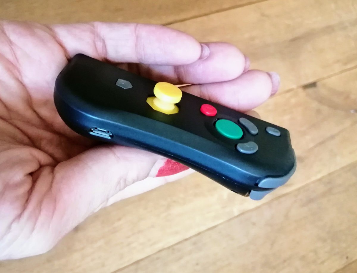 Upsides:Big buttons with a touch of reassuring GameCube clunk in them when they landChunky ZL / ZR buttons that travel in a bit before the clunk in that GC wayEasy to rock thumb onto X Y or BUsb chargingCuteRounded lil' butts that make them feel nice in my hand, uwu