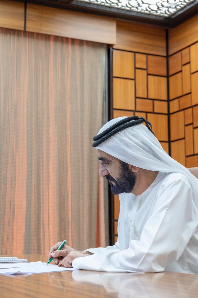 واعتمدنا تشكيل فريق عمل لتطوير الموارد البشرية الحكومية وتوفير تطبيقات جديدة لرفع إنتاجيتهم ومهاراتهم.. والإعداد لمنظومة تقنية جديدة للعمل الحكومي لما بعد الأزمة. واقع العمل سيتغير .. وطريقة العمل لا بد أن تتغير ..وعالم ما بعد كورونا يحتاج استعدادات مختلفة .. لأنه سيكون مختلفاً