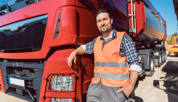 Route42 laat vrachtwagenchauffeurs zuiniger rijden. BOM Brabant Ventures investeert samen met Peak Capital 700.000 euro in de startup uit Breda, die een belangrijke rol speelt bij de digitalisering van de transportsector. bom.nl/over-bom/actue…