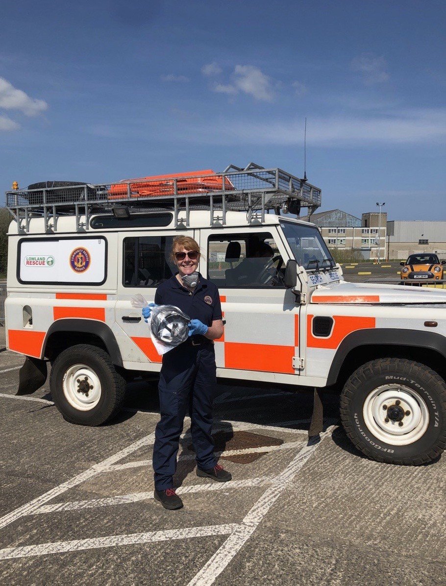 CCVChurch's tweet photo. Thank you to @CommunityRescue and @HeroShield_  for showing their support and helping to keep us safe by supplying us with protective face shields for our Vineyard Compassion team! https://t.co/46ytZWYDse