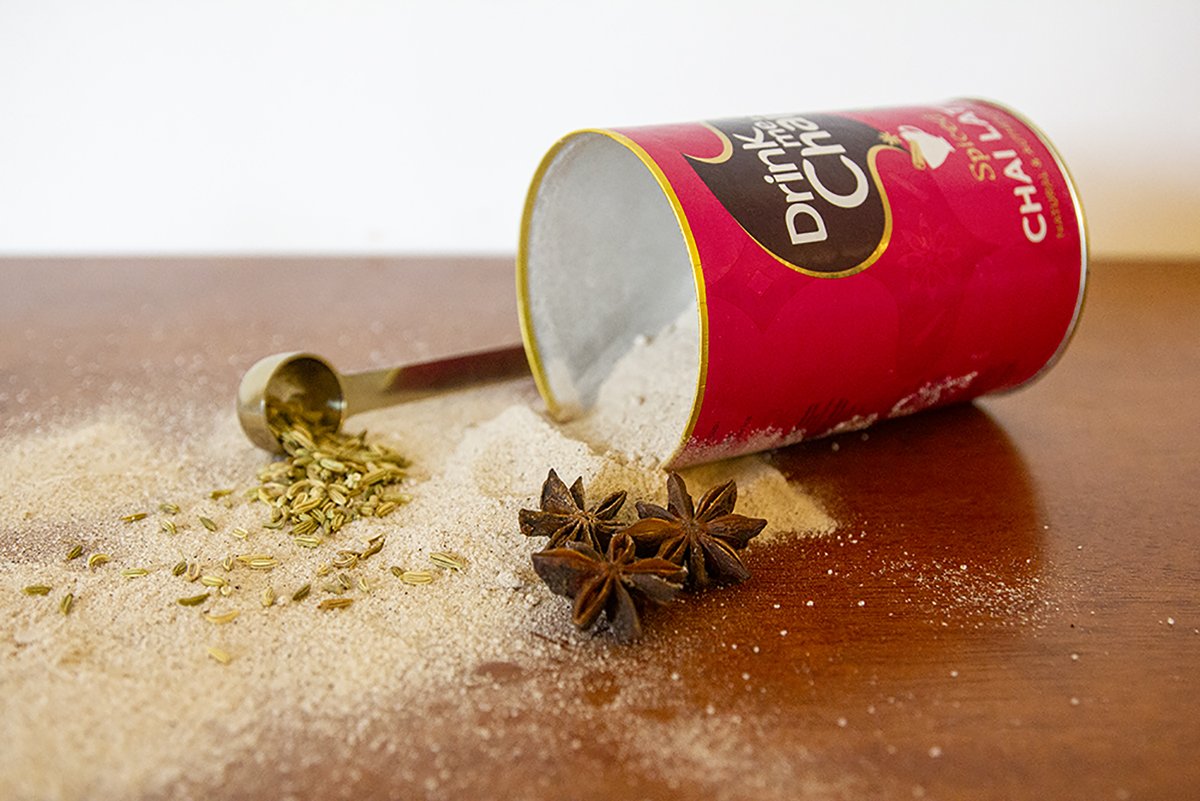 Did you know that Chai literally means ‘tea’?! 

Originating in India, Masala Chai was historically used as a herbal medicine rather than a recreational beverage. We can’t see why not considering It tastes so yummy 😻

#nationalteaday