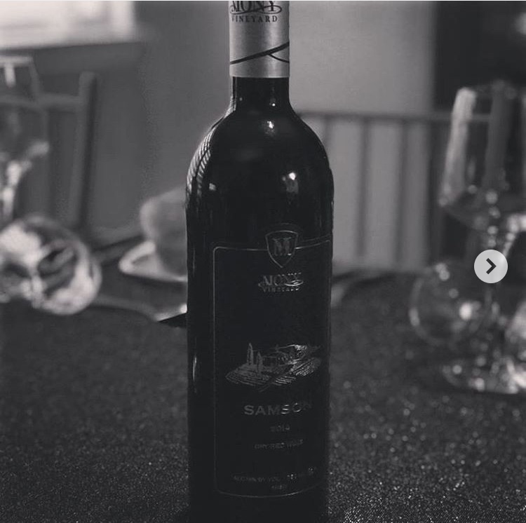 HHWines_'s tweet photo. When you can't go out party at home!!!👩👩👧🥂🍾🍷
#hhwine
#monyvineyard
#winetime
#kosherwine
#home
#Party
#enjoy
#fun
#wine
#RETWEEET
#kosher
#like
#art
#drywine
#sweet
#TastyTuesday
#wineday
#happyday
#joy
#picture
#image
#hearts
#jump
#gift
#run https://t.co/Dbq0yBytui
