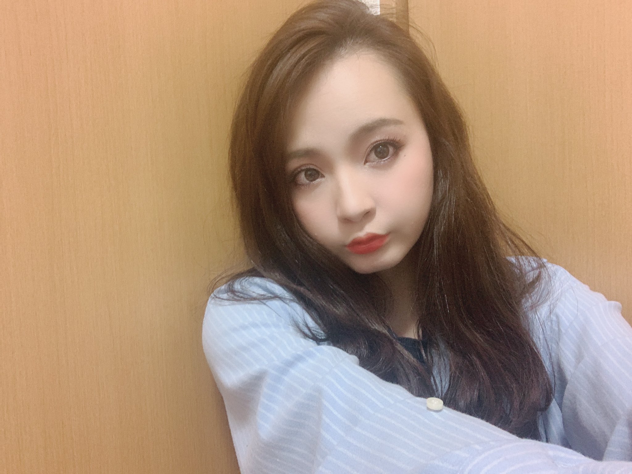 永友 春菜 とも ギャルっぽくメイクしてみたら 宝塚の方みたいになりました笑 T Co Jjvxnrwffl Twitter