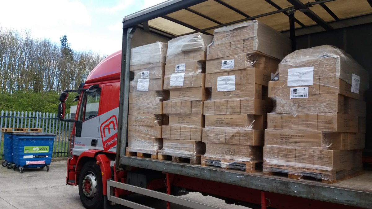 A SWIFT DELIVERY FOR THE NHS. We're busy bees making sure 4 pallets of disposable covers are delivered to a London hospital for our #NHSHeroes asap. Our #HaulageHeroes are keeping our country running as best it can! We #LoveLogistics &amp; hope you do too! #TeamMoody #TeamPLX