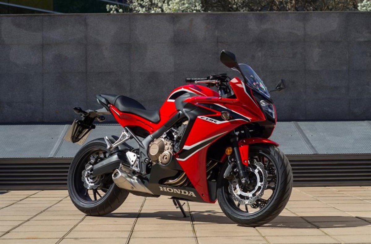 Rent bike HONDA CBR650F in London GB GBR