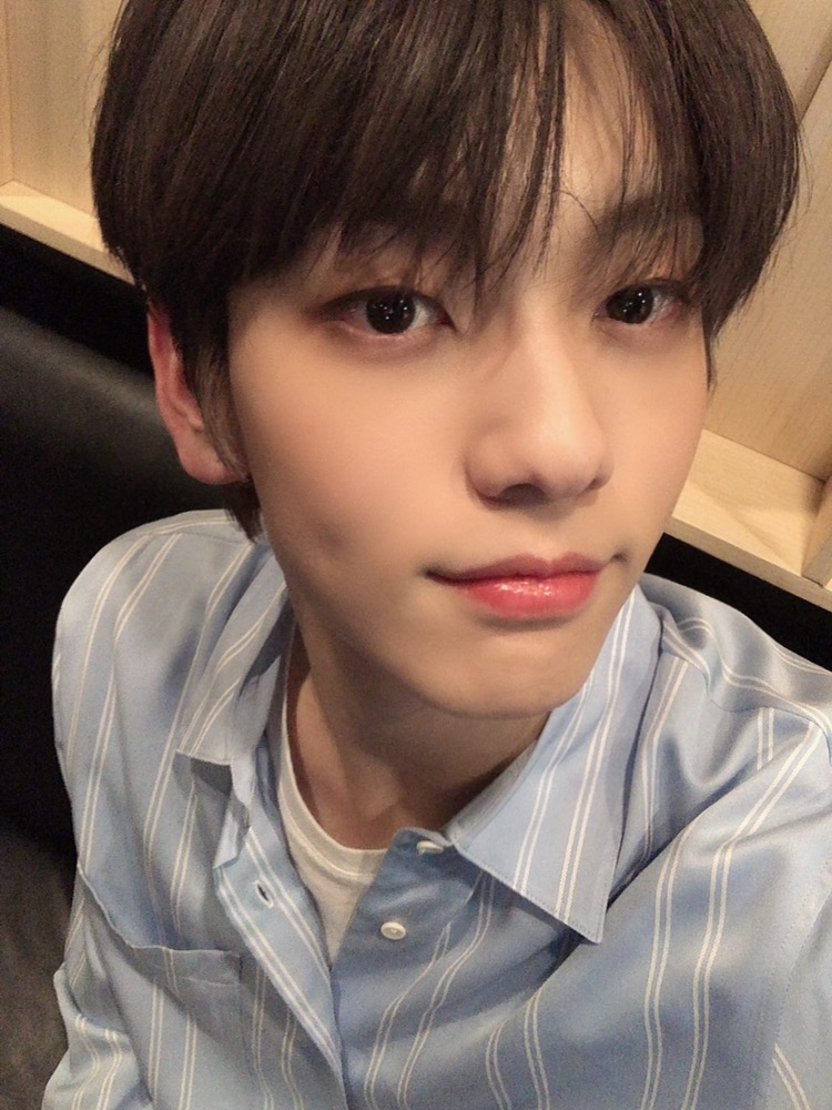 TXT_members tweet picture