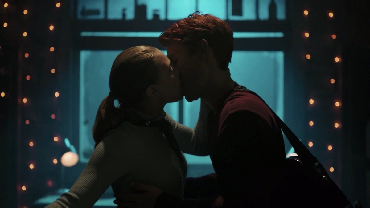 11.) they acted on their feelings while still dating other people.while cheating is NEVER OKAY (!!) the fact that betty and archie were willing to give up everything they had with jughead and veronica for each other proves how strong their feelings are becoming.