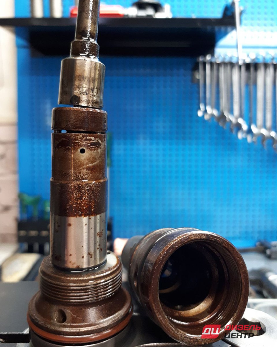 DieselCenter63's tweet photo. Поступили в ремонт насос-форсунки с ИВЕКО СТРАЛИС.
Клиент заправлялся не качественным дизельным топливом с обильным содержанием воды, о чем говорит ржавчина внутри насос-форсунок.
Из за не своевременного ремонта и особенности конструкции головки блоков… https://t.co/UN1cYln0M3 https://t.co/QYjtcDmjoJ