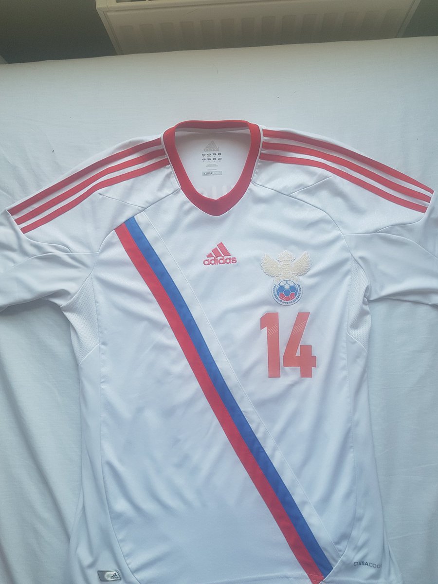 Day 27:Russia away, 2012/13.A prized possession, complete with the name of the Premier League's finest ever import. 9/10. @homeshirts1  #shirtstowork