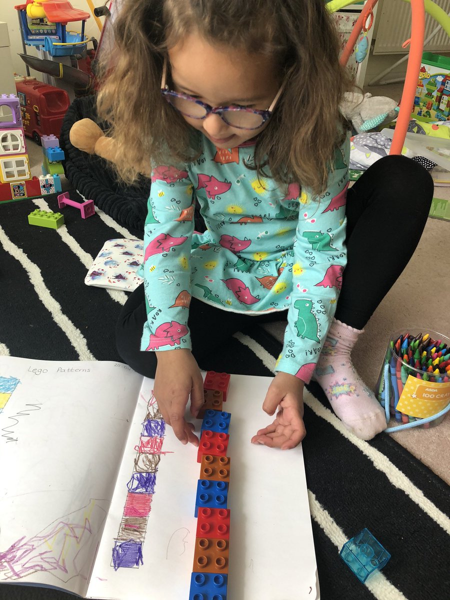 HelenElhag's tweet photo. @HillsideNur Yasmeen made repeating patterns with Lego 😊 https://t.co/b9RZgMGUDL