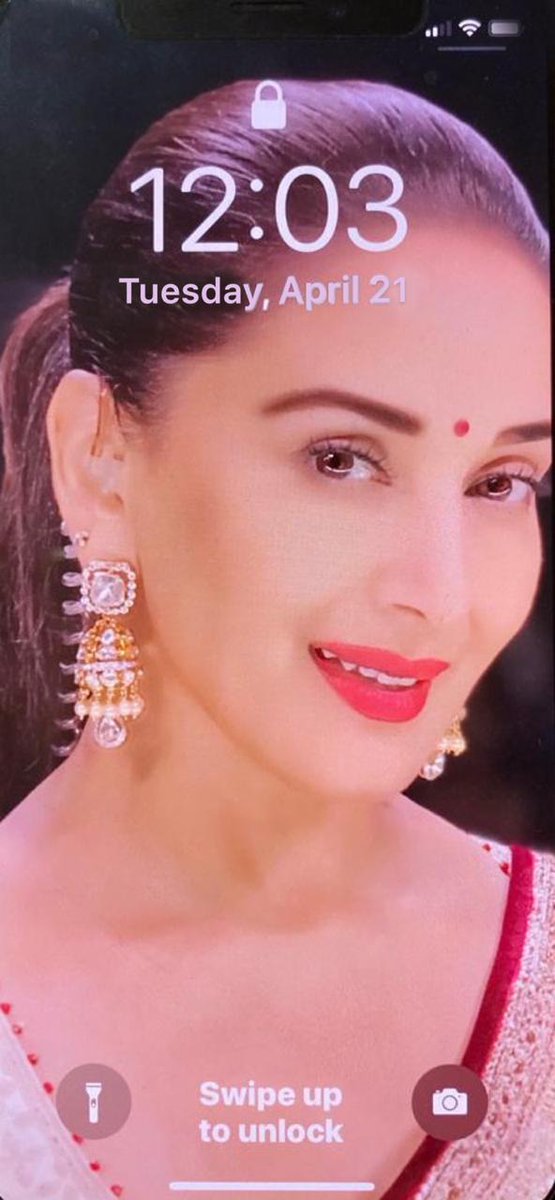 Madhuri Dixit Nene tweet media
