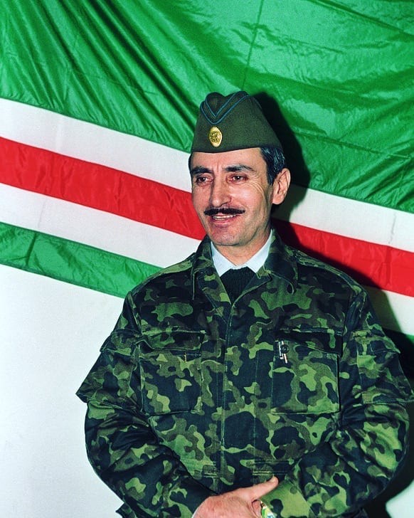kafkasvakfi's tweet photo. Şehadetinin 24. yıl dönümünde özgürlük davamızın lideri Cahar Dudayev’i rahmet ve minnetle anıyoruz. #milyonbirinci https://t.co/08yXYoFJCX