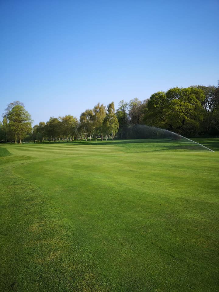 SharrocksLtd's tweet photo. Some great shots sent in yesterday from Kevin and the team @EasthamGolfclub  with their two @JacobsenTurf  Trikings working on essential maintenance. Keep it up lads and stay safe! @ServiceDealer @LAPUMagazine @GI_BIGGA https://t.co/jtIXwJ6NsP