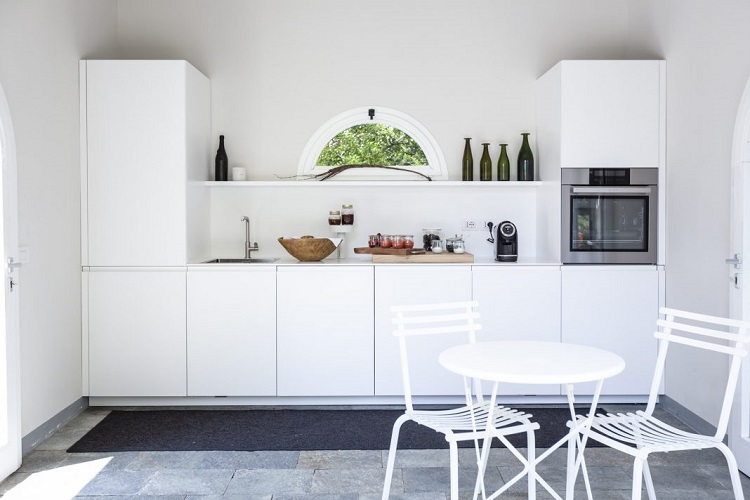 InterniBCN's tweet photo. Así son las cocinas de diseño de @Ernestomeda para Massimo Bottura en Casa Maria Luigia. Conoce los detalles del proyecto en nuestro blog: https://t.co/N3m2La9I5f https://t.co/7WJglQbIPa