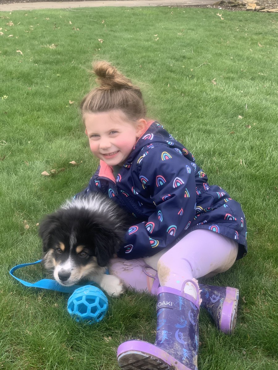 GriswoldKara's tweet photo. This beautiful, kind, loving, and spirited little girl is 5 today! Sweet Grace, we love you so much and are so thankful for the joy you bring to our lives! @TheMrGriz #awholehand https://t.co/JHTO4Cy8RF