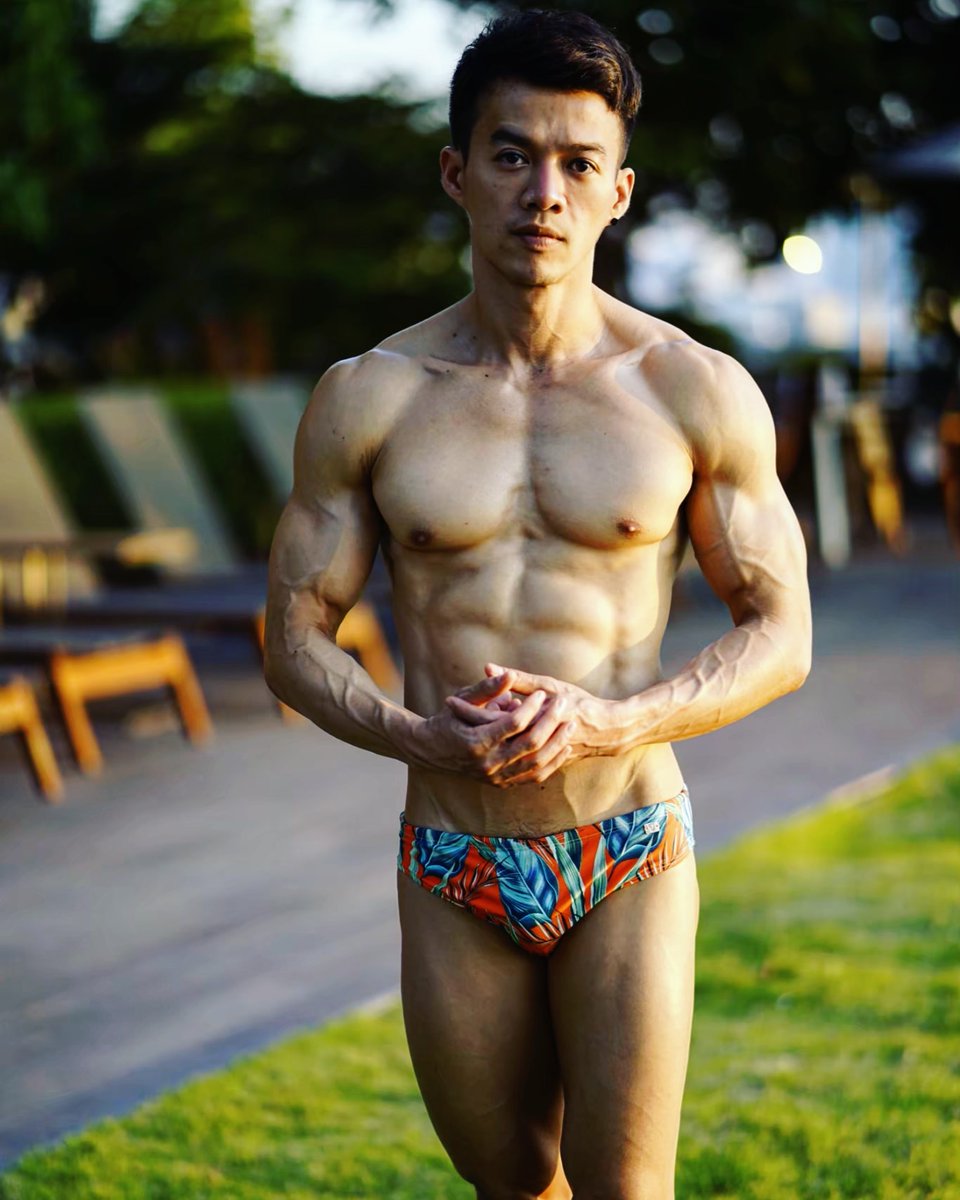 DuckyNaughty's tweet photo. หน้าตาออกใสซื่อ บอกว่าดื้อได้ไง 📸 @guyskyphoto #fitnessmotivation #fitness #sexy #asianguy #sixpack #sexyasian #swimming #swimboy #ab https://t.co/meirqkVezm