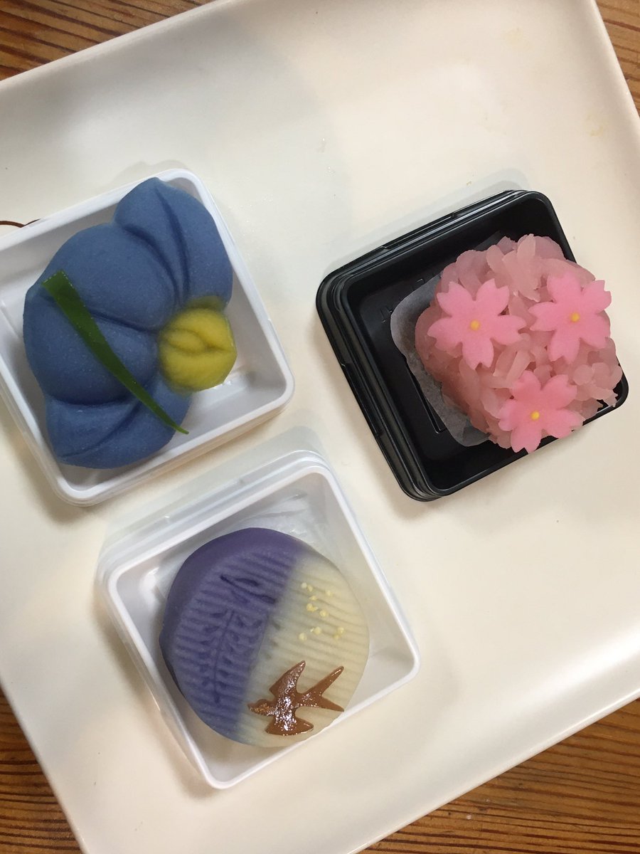 青木健生 على تويتر 流山 江戸川台の藤屋さんの桜 あやめ 藤