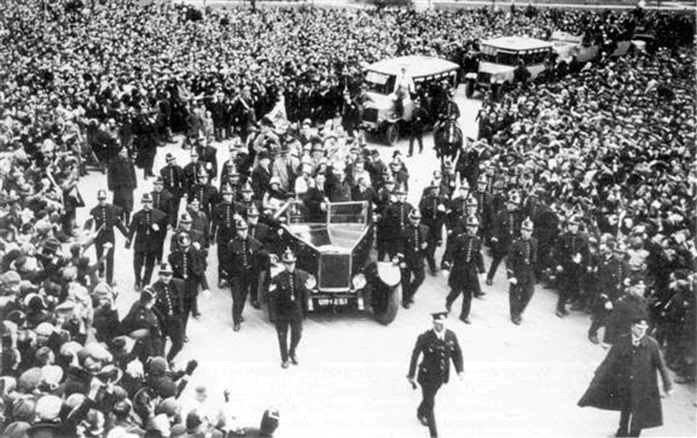 But far more were happy. 50,000 turned out to welcome the team home. It was one of the biggest public events in the city's history. http://player.bfi.org.uk/film/watch-leek-in-the-cup-1927/