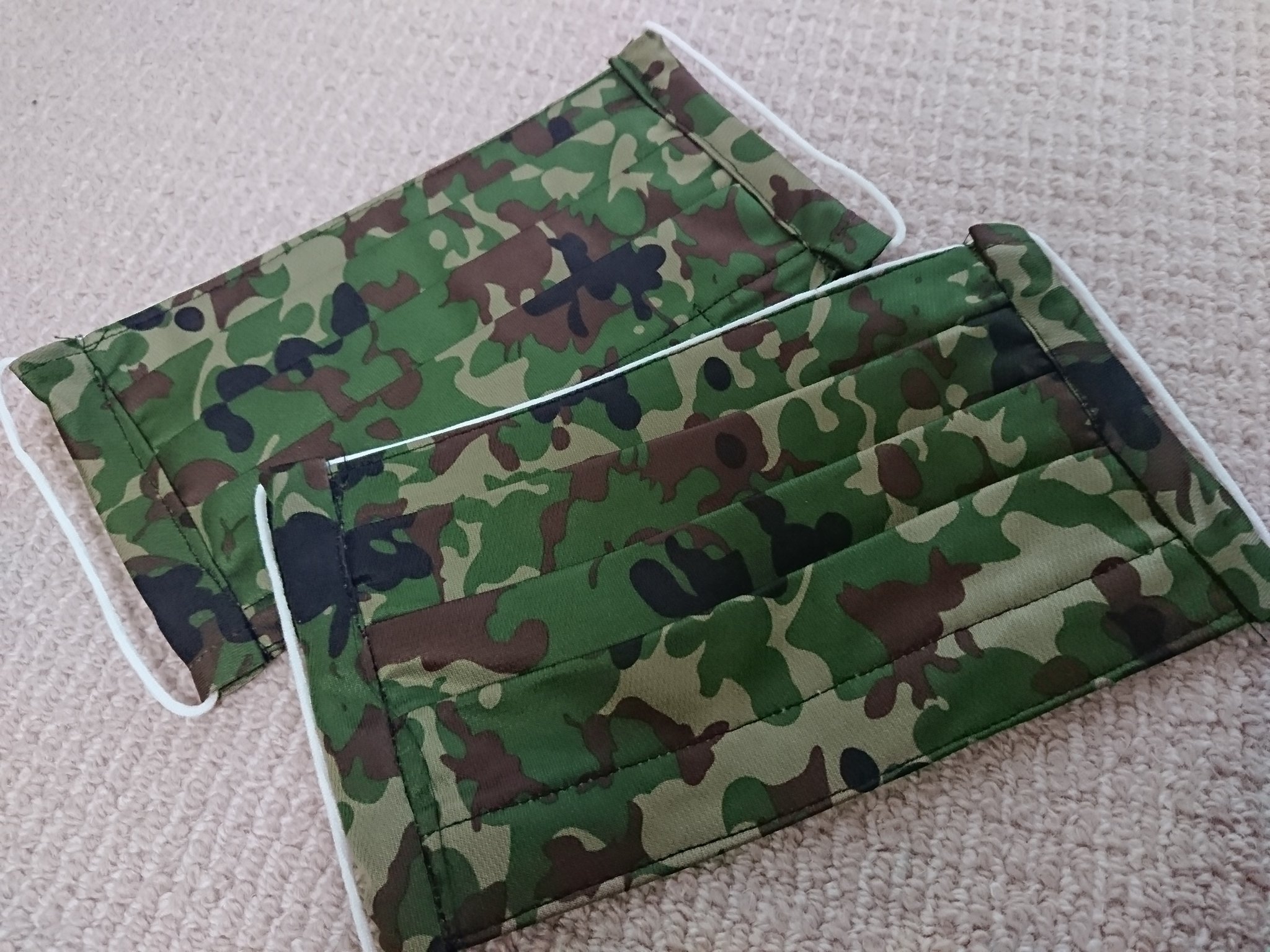 Yokoyama Photo うちにある陸上自衛隊のtシャツをマスクにしてみたよ カッコいい 手作りマスク 陸自迷彩 T Co Meogyswkyf Twitter