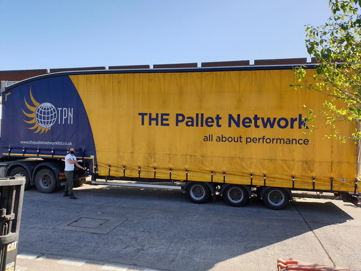 spartanltdw3's tweet photo. Off to collect 50 pallets from greenford to basildon same day for an old customer.  Nice to see them back to spartan after so long.  #alwaystheretohelp #ourtpn https://t.co/m4xsi7dPZe