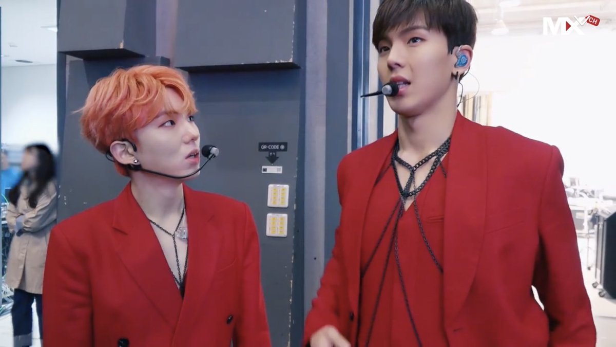 When kihyun is stressed, bring shownu to him
