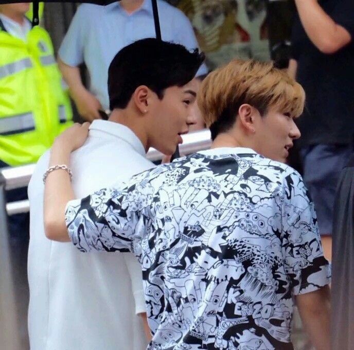 When kihyun is stressed, bring shownu to him pt.2