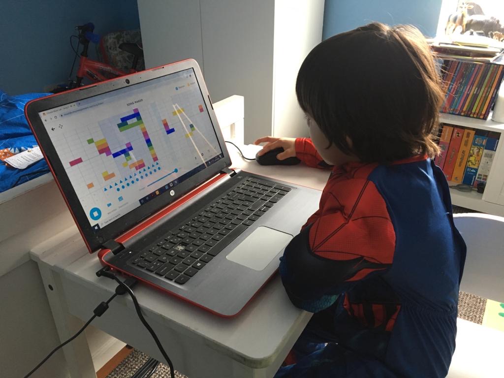 FoxfldHazel's tweet image. Samuel has been extremely busy with his amazing home learning activities. #pewithjoewicks #gardening #Science #computing @FoxfldHazel @foxfield