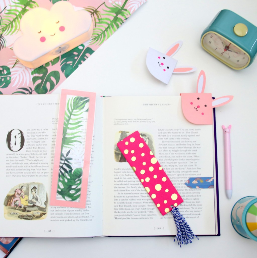 4 Easy DIY Bookmarks littlebuttondiaries.com/2020/04/21/4-e…