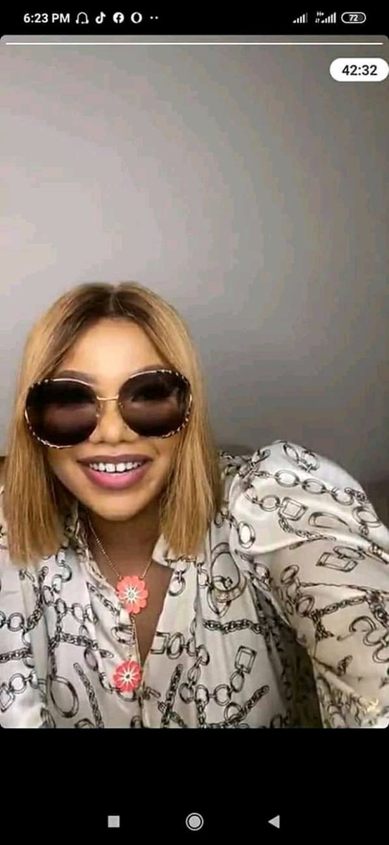 Happylo11478532's tweet photo. I love today's tag tacha take over she has taken over already corona hunger want to finish some people they are now begging @Symply_Tacha money 😅
T 4 president 2020 we de your back  nothing de happen see what corona hunger has caused 😅
This smile👇
@Sir_Vespa
#TachaTakeOver https://t.co/W5ogPnwbyV