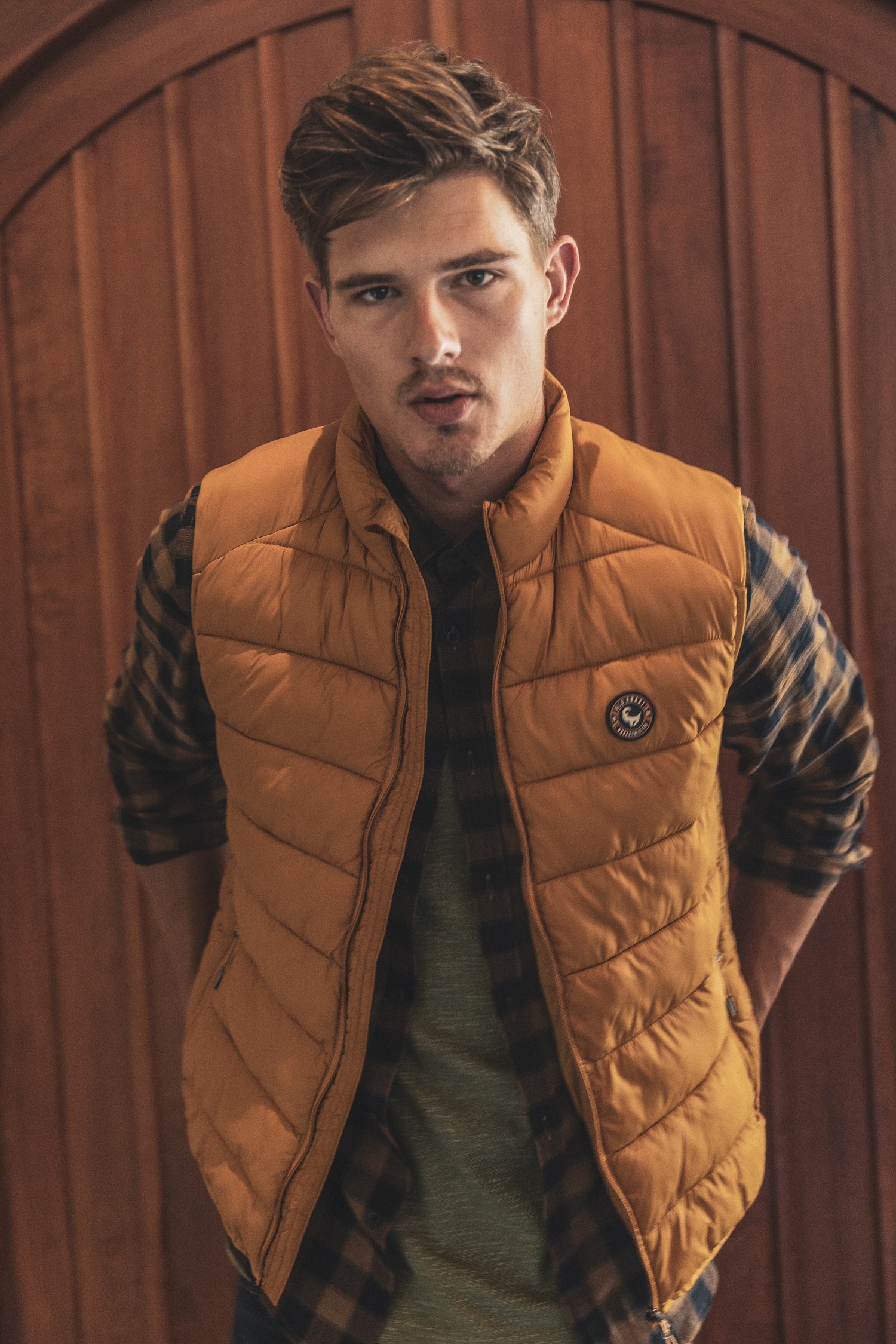 Men's sleeveless top puffer vest