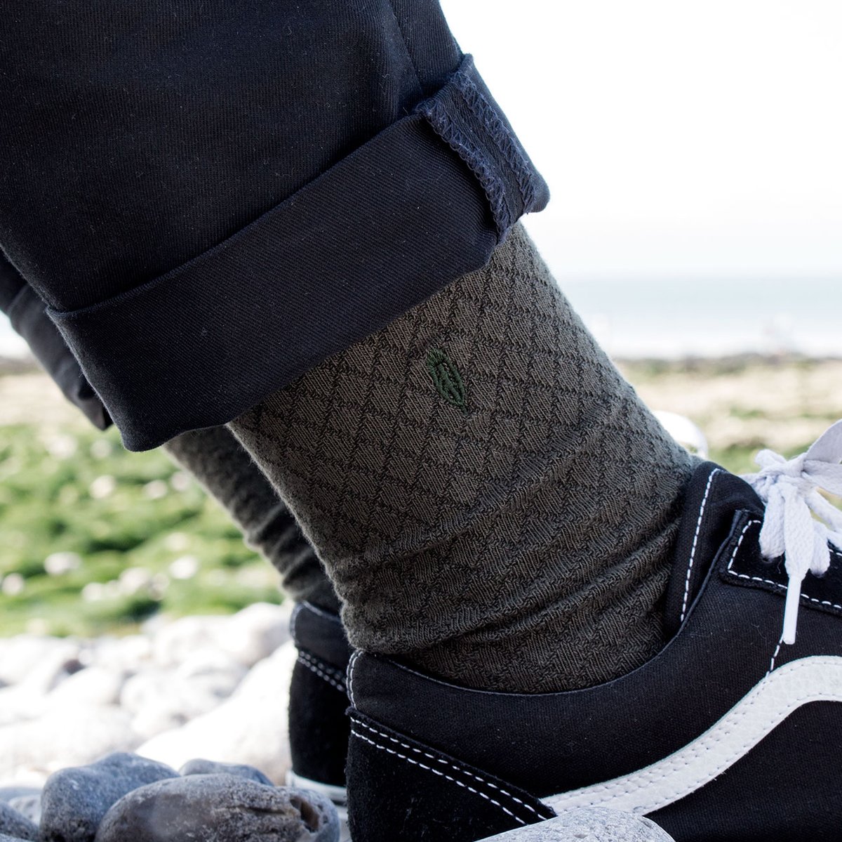 FidirStore's tweet photo. Our diamond textured socks are the perfect treat for your feet. This 4 pack set contains  Red, Green, Blue and Dark Navy, Stylish and comfortable! https://t.co/NX4RlooSpB https://t.co/paELGda2Zz