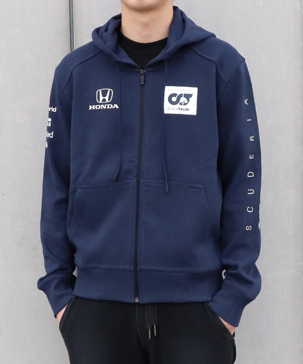 Eurosports アルファタウリ ホンダ チーム Zipフーディー 女性対応ですが 海外サイズで大きめですので男性にもオススメです モデル 171cm 60kg Lサイズ着用 T Co Mrllzhpzij F1jp F1 レッドブル ホンダ ガスリー クビアト レッドブル