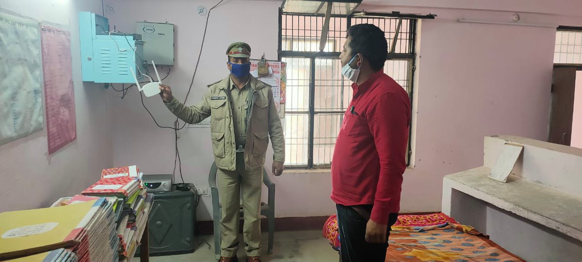 Madhurlast40's tweet image. उत्तराखंड के चंपावत जिले का एक पुलिस स्टेशन #BharatNet (दुनिया का सबसे बड़ा ग्रामीण इंटरनेट नेटवर्क) की इंटरनेट कनेक्टिविटी का उपयोग कर रहा है। BharatNet नेटवर्क पूरे भारत में #CSCWifichoupal द्वारा संचालित हो रहा है।
@CSCUttarakhand @CSCegov_ @wifichoupal @abhi481 @dintya15