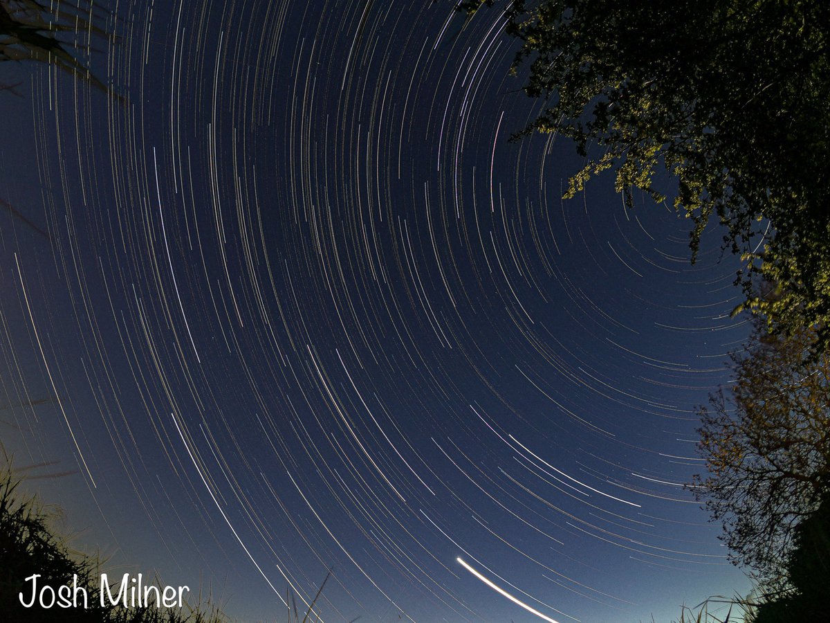 Josh_Milnerr's tweet photo. No astrophotographer but here's my dabble at #startracking, shot on #GoPro and edited in #lightroommobile

#lightroom #goprohero7black #starstax #star https://t.co/fn2F6RUtrj