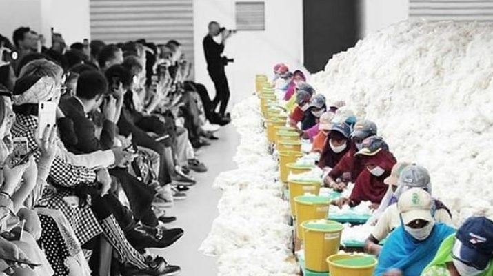 yesilgazete's tweet photo. ‘Yaşanabilir bir dünya için moda da temizlenmeli’

Derya Göregen, alternatif önerileri Yeşil Yama ve Temiz Moda Hareketi temsilcileri ile konuştu.

#YeşilYama #TemizModa #İklimKrizi #EkolojiKrizi

https://t.co/dLBLjc6uuT https://t.co/CcokCPjY2g
