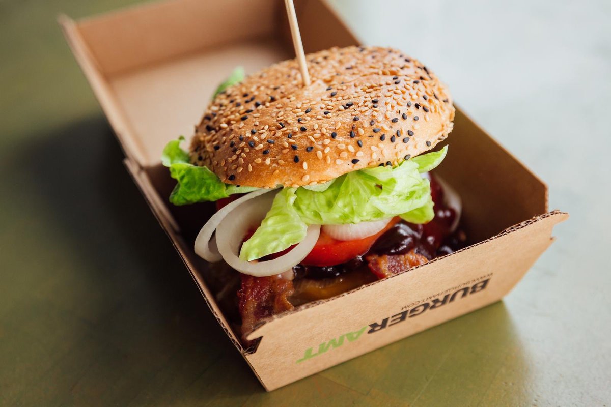 burgeramt's tweet photo. Burgeramt, von der Straße für die Straße #BoogieDownBoxi
📸 @bart.spencer https://t.co/xqtUJv3eBX