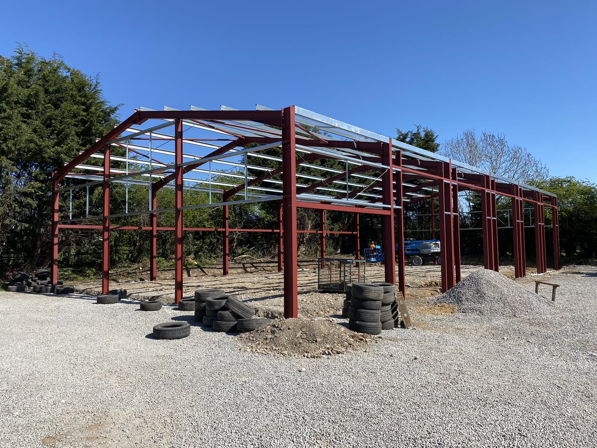 jslconstructio1's tweet photo. A new steel framed building finished by #jsl https://t.co/2l8lVgkFF0
