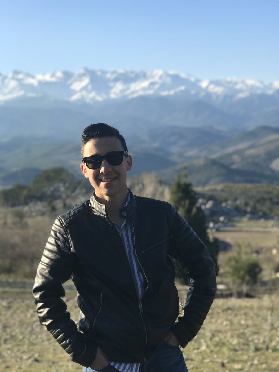 Eğer ölürsem ağlama ,Sadece gökyüzüne bak ve Hoşçakal de.