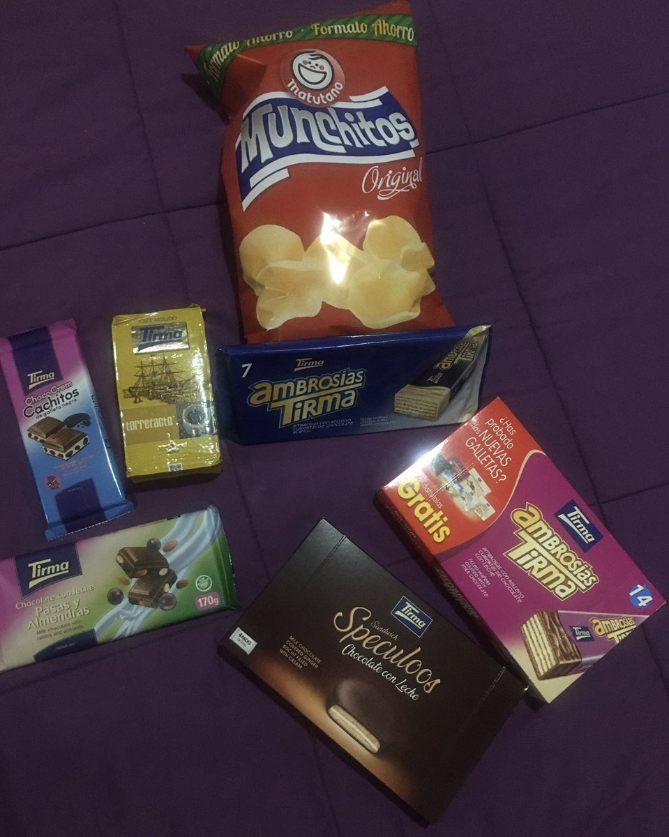 MexyKanaria's tweet photo. He pecao' :__  "Por culpa del..."

Perdón, "gracias al..." #MundialDeChocolatinas 🍫🍫
he tenido que salir a comprar lo esencial, y algunas cosillas que me dan toda la vida 😋🤤 #Tirma 🍫🇮🇨❣️y #Muchitos siempre en casa.
#YoMeQuedoEnCasa 🏡 
#LoEstamosConsiguiendo❣️ https://t.co/OVD26hNV7h