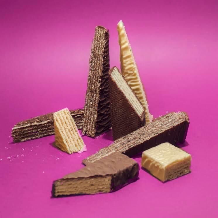 MexyKanaria's tweet photo. He pecao' :__  "Por culpa del..."

Perdón, "gracias al..." #MundialDeChocolatinas 🍫🍫
he tenido que salir a comprar lo esencial, y algunas cosillas que me dan toda la vida 😋🤤 #Tirma 🍫🇮🇨❣️y #Muchitos siempre en casa.
#YoMeQuedoEnCasa 🏡 
#LoEstamosConsiguiendo❣️ https://t.co/OVD26hNV7h