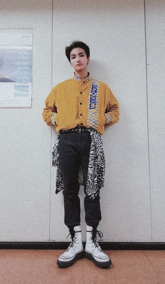 perfect_svt's tweet photo. let's go on a date... 💫
#AtinySelcaDay @ATEEZofficial https://t.co/LC5JAf9hVQ
