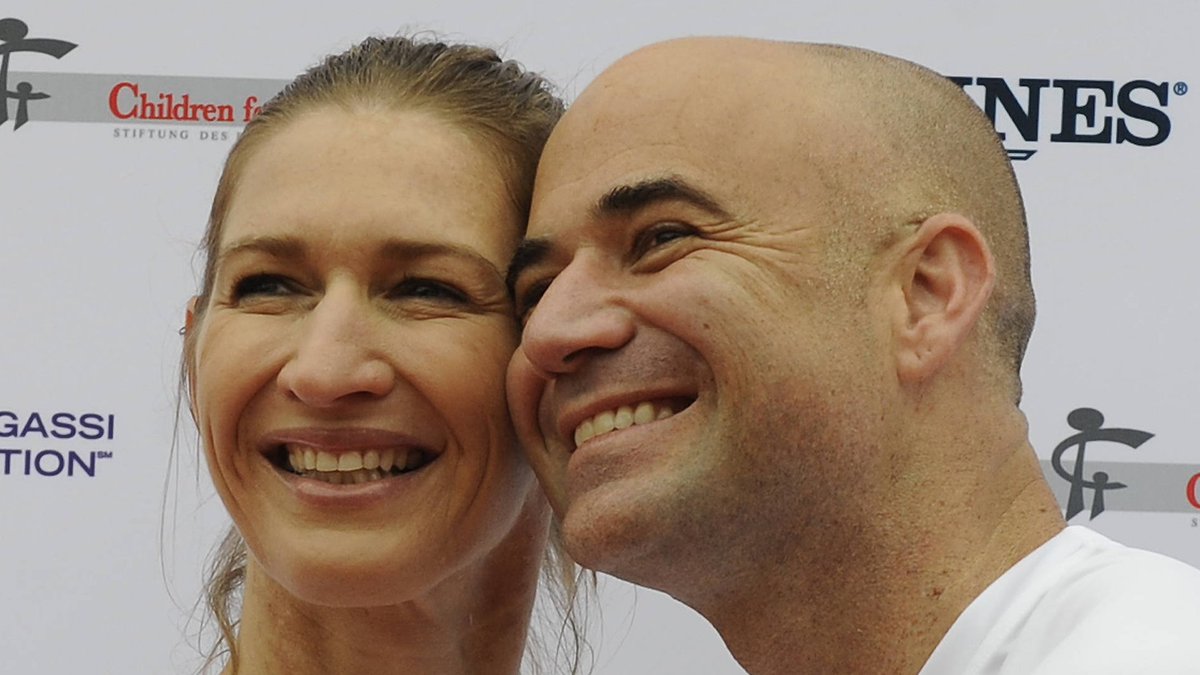 Itf On Twitter A Special Occasion For Match 3 7 Time Itf World Champion Steffi Graf Vs 1999 Itf World Champion Andreagassi Itfchampionofchampions Https T Co Vt6dkm1l4i