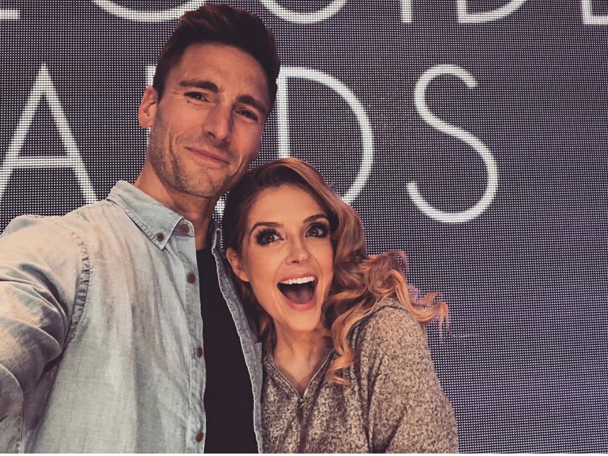 BehindHallmark's tweet image. We need @jen_lilley and @AWALK35 in a @hallmarkchannel movie together! 🥰
#JenLilley #AndrewWalker