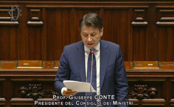 Montecitorio's tweet photo. Informativa urgente in Aula del Presidente del Consiglio 
@GiuseppeConteIT sulle iniziative del Governo per fronteggiare l'emergenza #COVID19. Diretta #Rai, https://t.co/jCmKGs77dv e WebTv: https://t.co/JcifuDZvcK #covid_19italia #OpenCamera https://t.co/aENj1dr98y